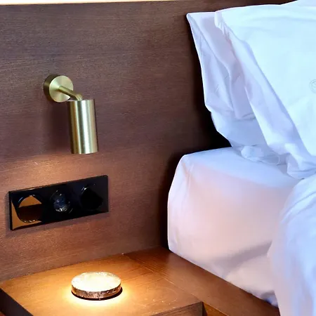 Amphitheatro Boutique * Katomerion