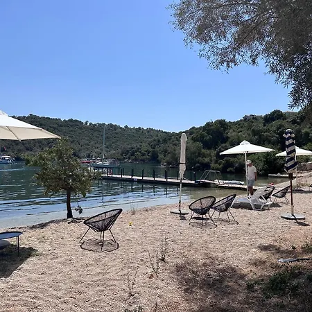 Amphitheatro Boutique Hotel Katomerion