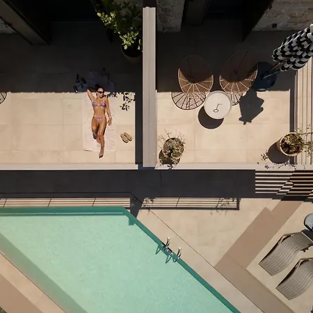 Amphitheatro Boutique *