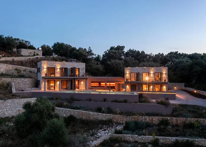 Amphitheatro Boutique * Katomerion