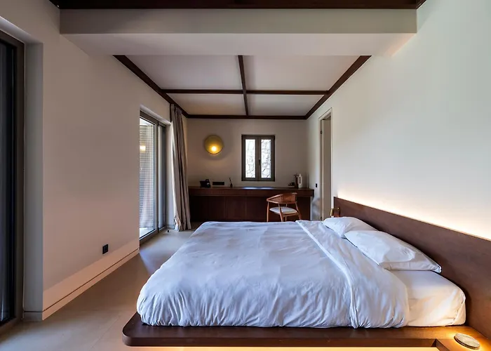 Amphitheatro Boutique