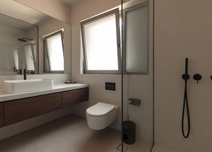 Amphitheatro Boutique * Katomerion